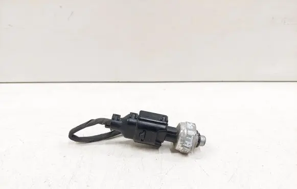 Hyundai Santa Fe Air conditioning (A/C) pressure sensor MG633119