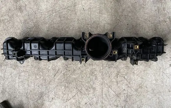 Ford Ranger Intake manifold BB3Q9424B