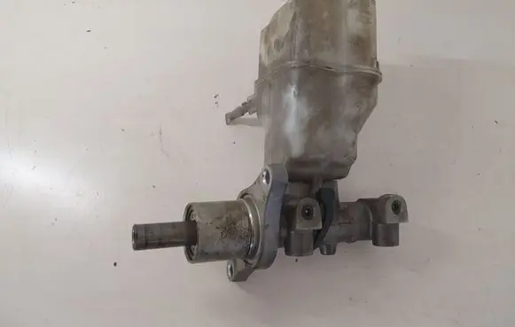 Citroen C5 Master brake cylinder 9646980980