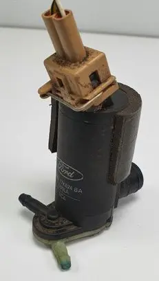 Mercedes-Benz S W220 Windscreen/windshield washer pump 93BB-17K624-BA