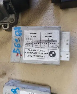 BMW 5 E60 E61 Tow bar trailer control unit/module 71606856980 00064737