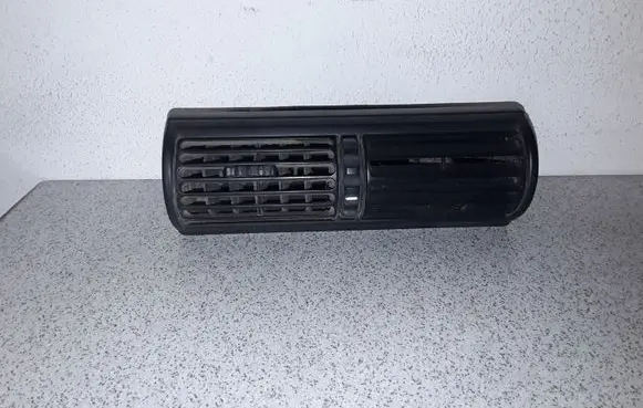 BMW 3 E36 Dash center air vent grill 64228390216 8390216