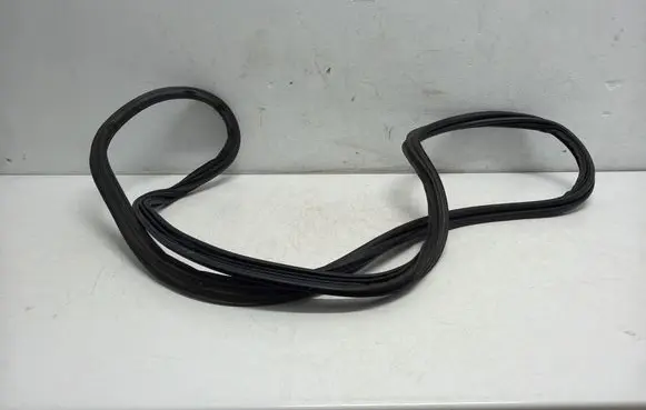 Opel Adam Trunk rubber seal (body)
