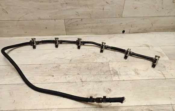 BMW 5 E60 E61 Fuel return line/hose 7799869