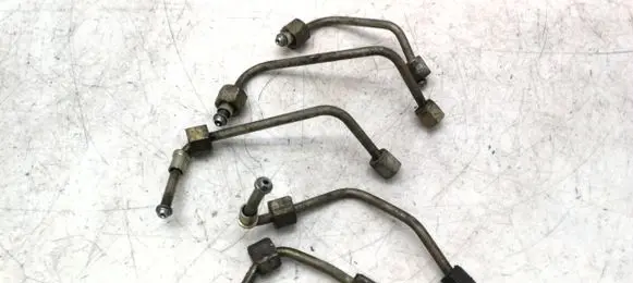 Opel Astra H Fuel injector supply line/pipe 