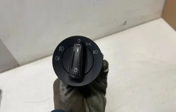 Skoda Octavia Mk3 (5E) Light switch 5E0941431