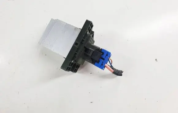 KIA Pro Cee'd II Heater blower motor/fan resistor