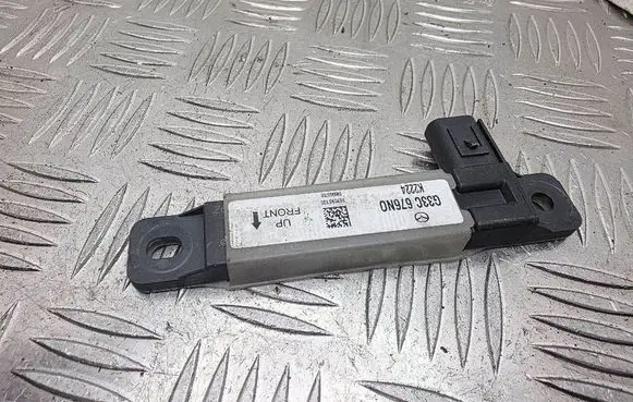 Mazda 6 Aerial antenna amplifier G33C676N0
