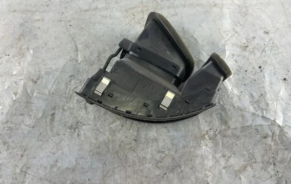 Volkswagen Polo IV 9N3 Dashboard side air vent grill/cover trim 6Q0819703 6Q081970301C