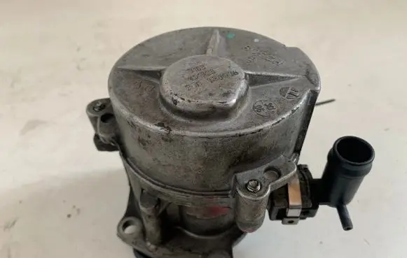 Renault Scenic II - Grand scenic II Vacuum pump 2B080906 451323 0163
