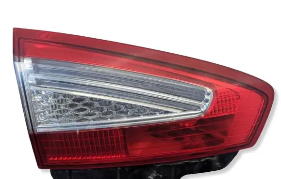 Ford Mondeo MK IV Tailgate rear/tail lights 2021101128 VABMMX13A603BA BS7113A603BE