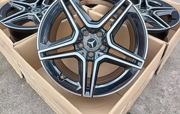 Mercedes-Benz CLA C118 X118 R18 alloy rim A1184010200
