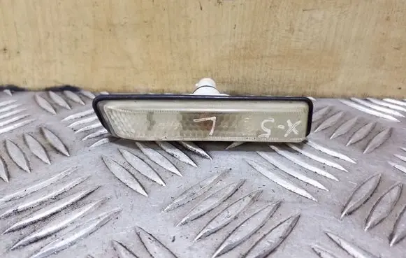 BMW X5 E53 Front fender indicator light