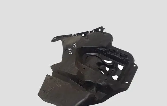 Volvo V40 Rear bumper mounting bracket 31395103