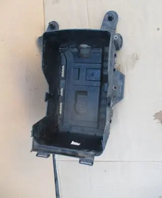 Seat Leon (1P) Battery box tray 