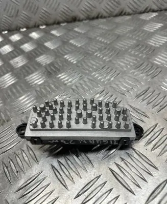 Volkswagen Tiguan Heater blower motor/fan resistor 5wa907521