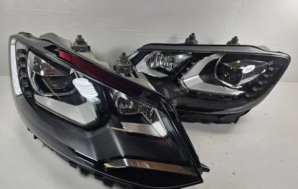 Volkswagen Sharan Headlights/headlamps set 7N1941752B