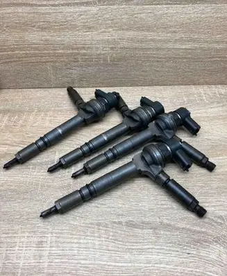BMW 7 E65 E66 Fuel injector 0445110