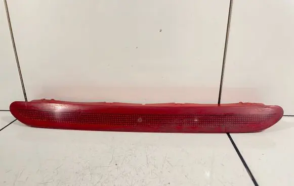 Volkswagen Golf V Third/center stoplight 1K6945097A S302 S302E11744