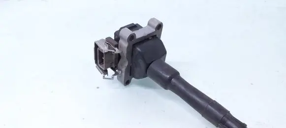 BMW 7 E32 High voltage ignition coil 1703359