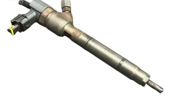 Hyundai i40 Fuel injector 338002A800 0445110411
