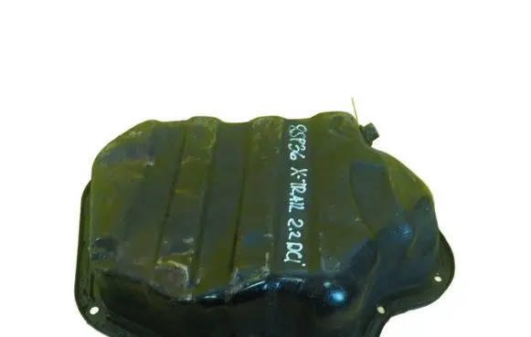 Nissan X-Trail T30 Oil sump 8SP36