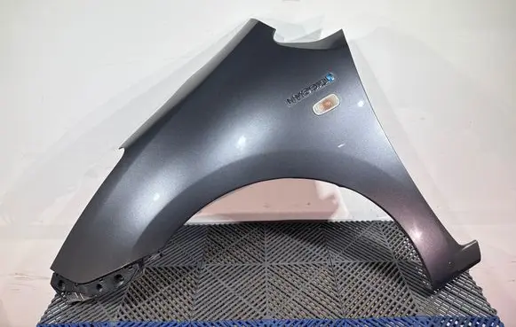 Toyota Prius (XW20) Fender