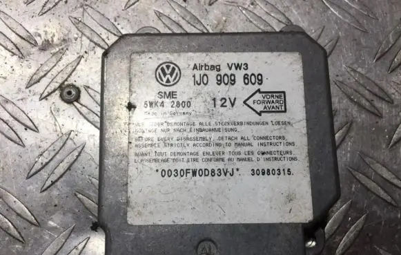 Volkswagen Golf IV Airbag control unit/module 1j0909609 5wk42800