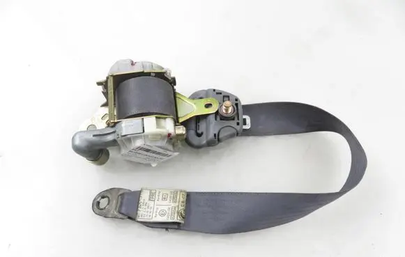 Toyota RAV 4 (XA20) Front seatbelt 7J3550P