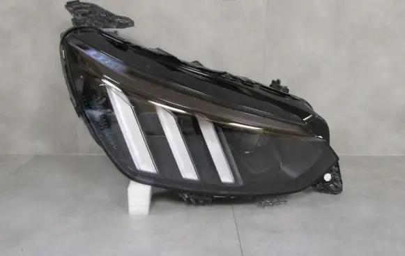 Peugeot 208 Headlight/headlamp 9850177480