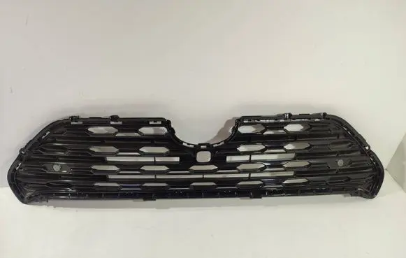 Toyota RAV 4 (XA50) Front bumper upper radiator grill 