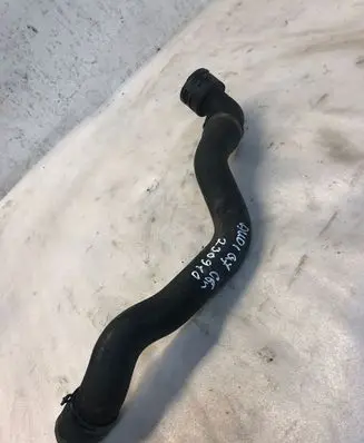 Audi Q7 4L Engine coolant pipe/hose 7l6122291m