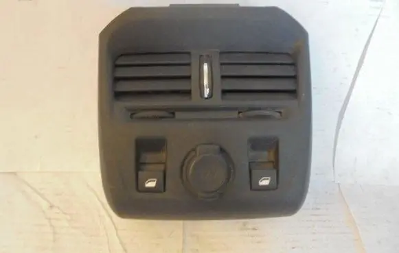 Citroen DS5 Dash center air vent grill