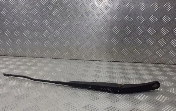 Renault Clio III Front wiper blade arm 8200268916