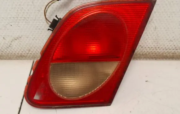Mercedes-Benz E W210 Tailgate rear/tail lights A2108201064