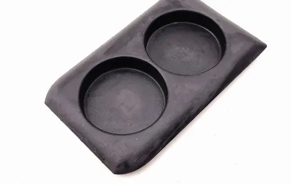 Maserati Quattroporte Glove box pad 