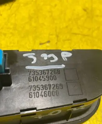 Fiat Punto Evo Headlight level height control switch 735367268