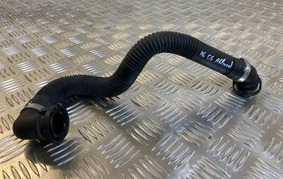 Audi A6 Allroad C6 Breather hose/pipe 4F0133889G