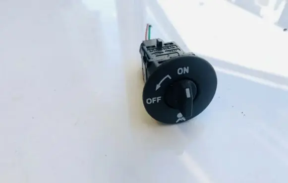 Renault Laguna III Passenger airbag on/off switch 8200169589