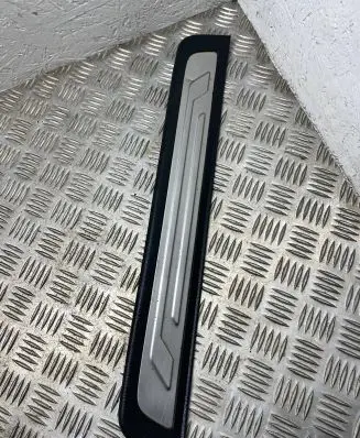 KIA Sorento Front sill trim cover 858812P100