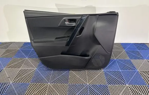 Toyota Auris E180 Front door card panel trim 6777802280