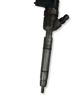 Hyundai i30 Fuel injector 338002A900