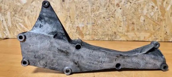 Audi A4 S4 B8 8K EGR valve cooler bracket 03l131159