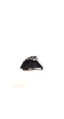 Tesla Model S Fog light bracket 1072913-00-B