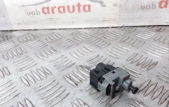 Brake pedal sensor switch