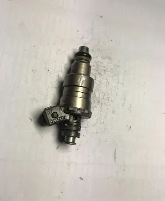 Ford Fiesta Fuel injector 95BFBC