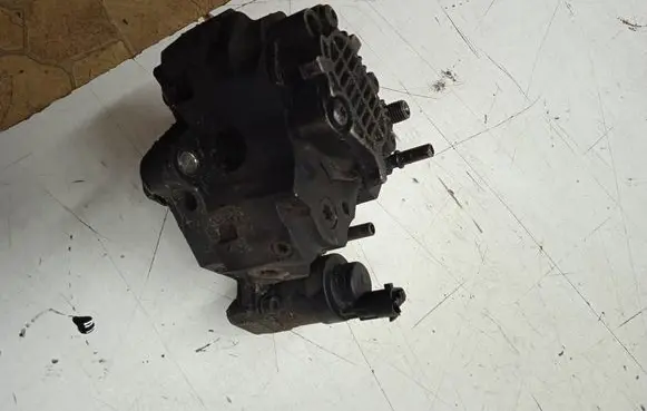 Renault Espace - Grand espace IV Fuel injection high pressure pump 22DCI110KW