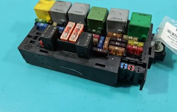 Mercedes-Benz ML W164 Fuse box set A1645400672 IMPRK1536587