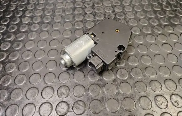 Sunroof motor/actuator