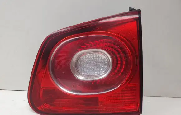 Volkswagen Tiguan Tailgate rear/tail lights 5N0945094C